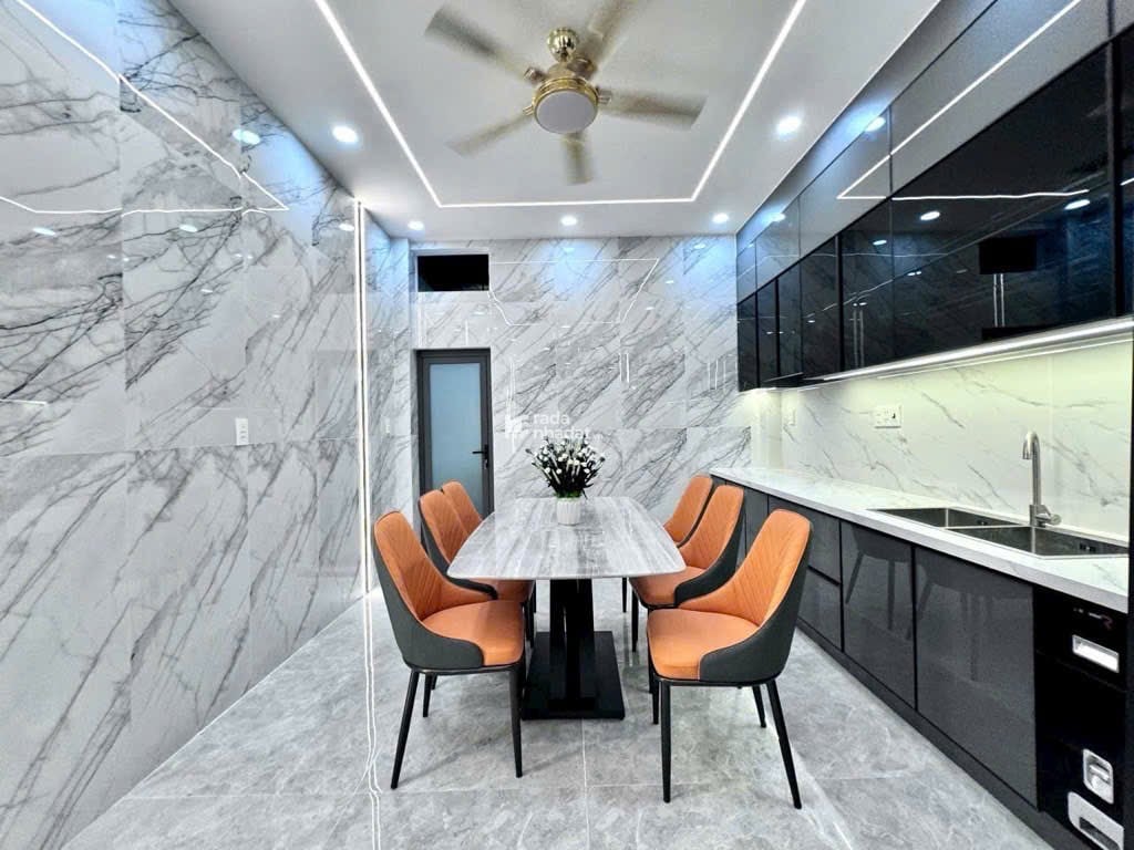 NHÀ ĐẸP 5 TẦNG VÀO Ở NGAY - PHƯỜNG 15 - TÂN BÌNH - HXH 5M -  DT 60.9 M2 - GIÁ CHỈ NHỈNH 8 TỶ