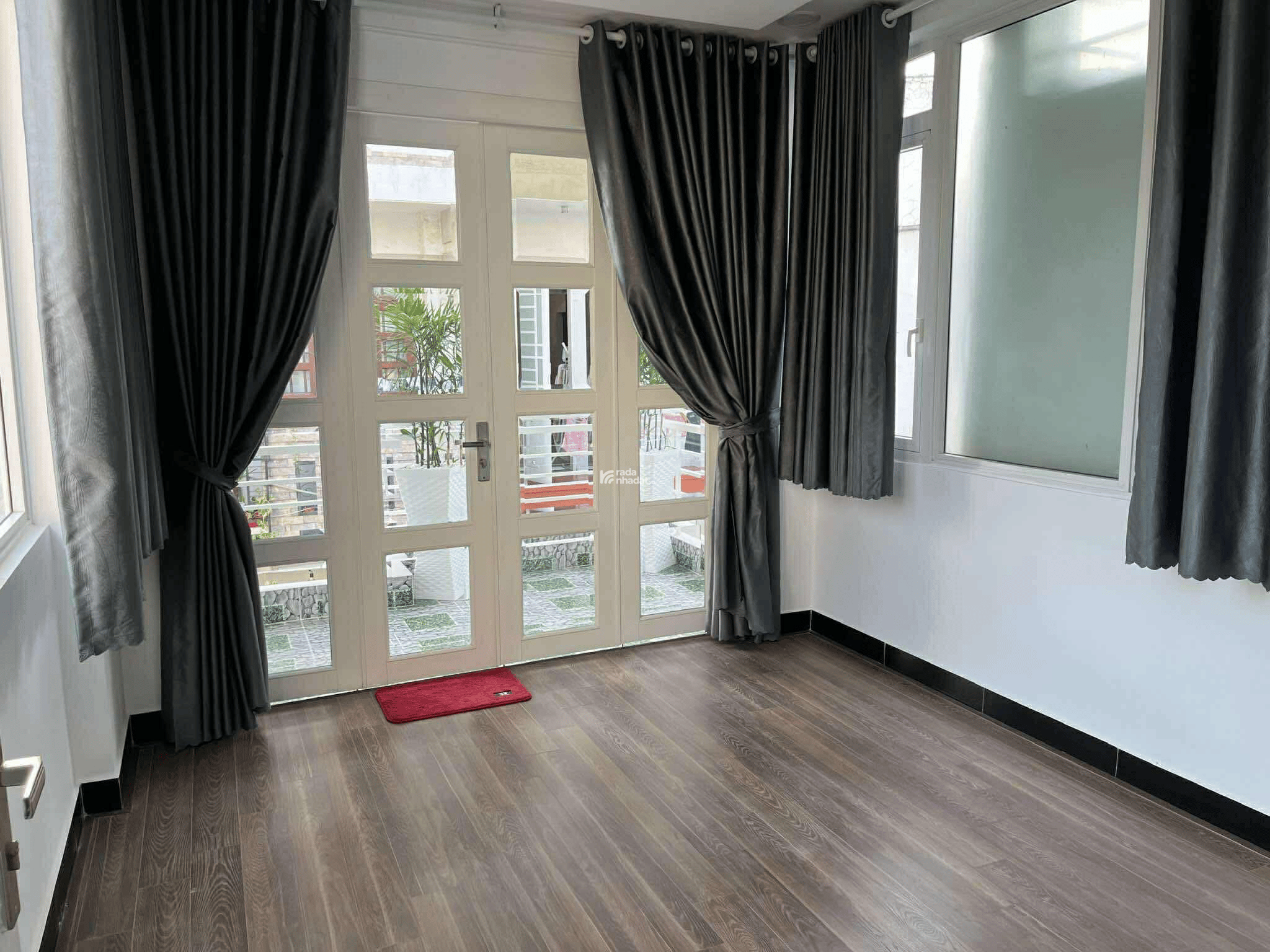 Nhà khu Hoàng Văn Thụ, Út Tịch, Tân Bình, 33m2, 4 tầng,  7.3 tỷ.