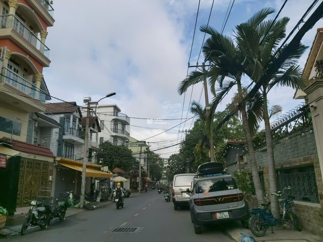 BÁN NHÀ ĐẸP DƯƠNG QUẢNG HÀM  GÒ VẤP,  5 TẦNG GARA THANG MÁY,  54M2, 9.2 TỶ TL