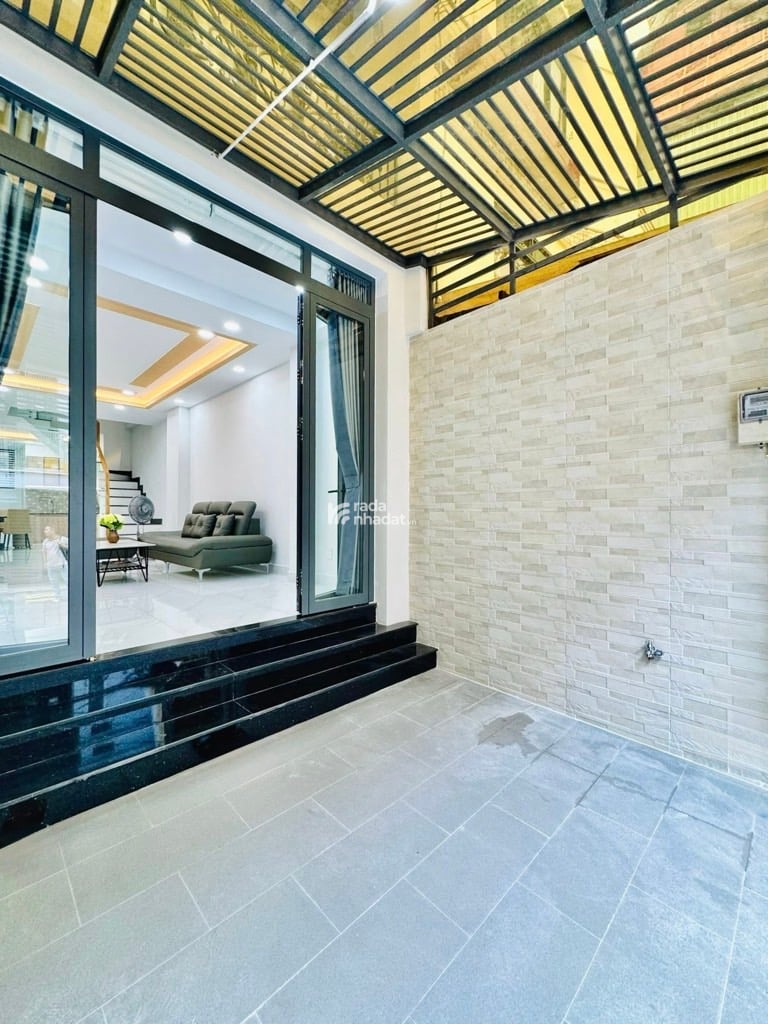 SIÊU PHẨM KHU NGUYỄN GIA TRÍ P.25 BÌNH THẠNH - NGAY ĐH HUTECH - HẺM 8M XE HƠI TRÁNH - 4 TẦNG - 62M2