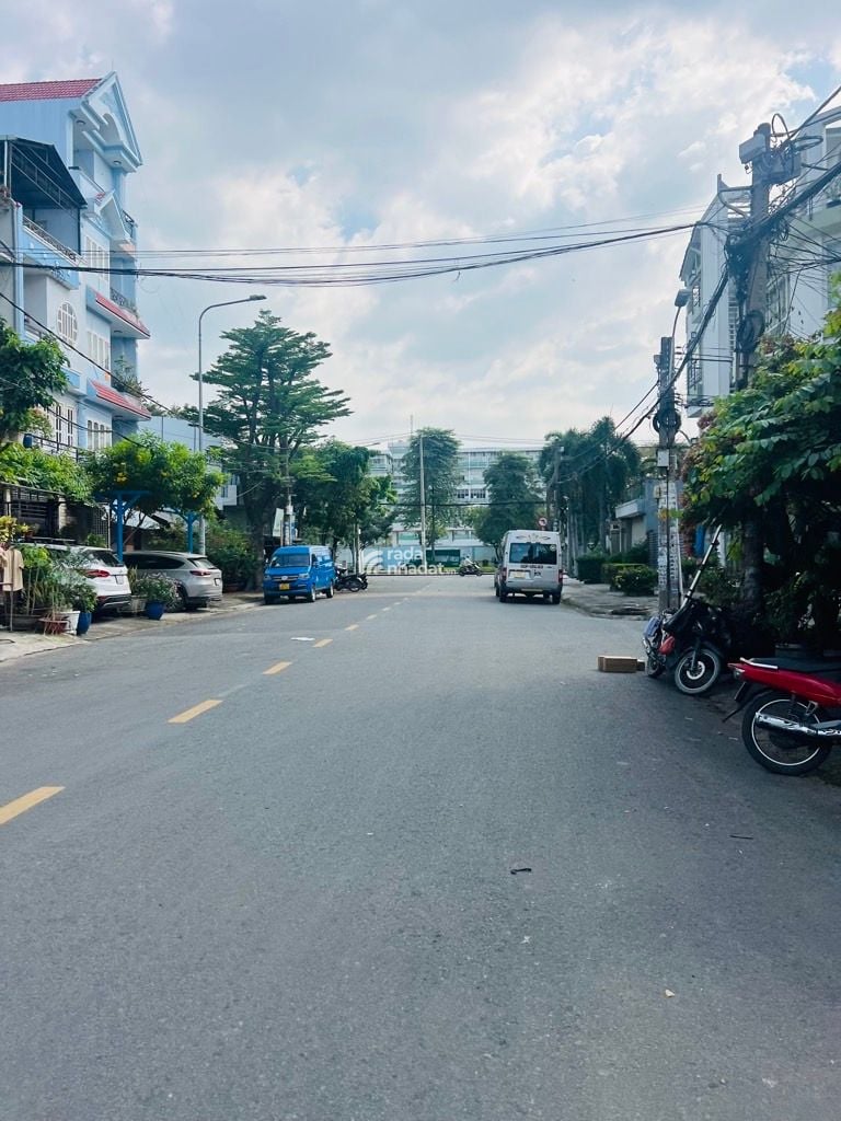 BÁN ĐẤT MẶT TIỀN KHU TÊN LỬA 130M2 12.X TỶ 8X16M TÂN TẠO BÌNH TÂN  