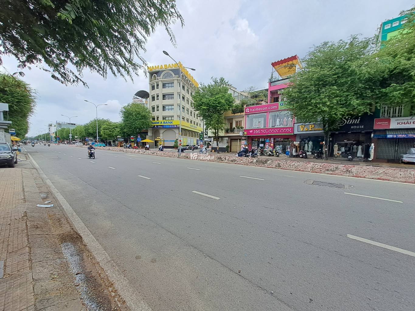  MẶT TIỀN KINH DOANH KHU VIP TÂN PHÚ - DT KHỦNG 223M2 - CHỐT 