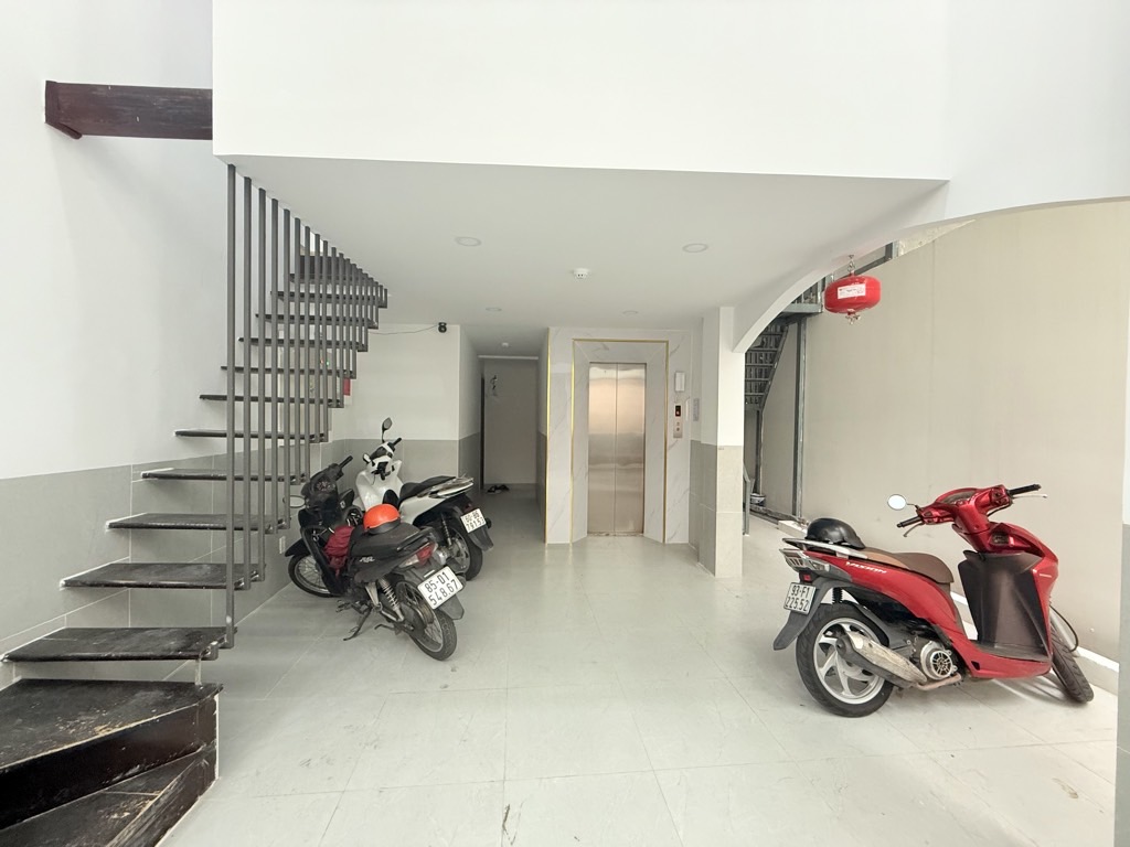 BÁN CHDV 5 TẦNG- GIÁ 15.9 TỶ - THU NHẬP 80 TRIÊU / THÁNG- HIỆP NHẤT - TÂN BÌNH 