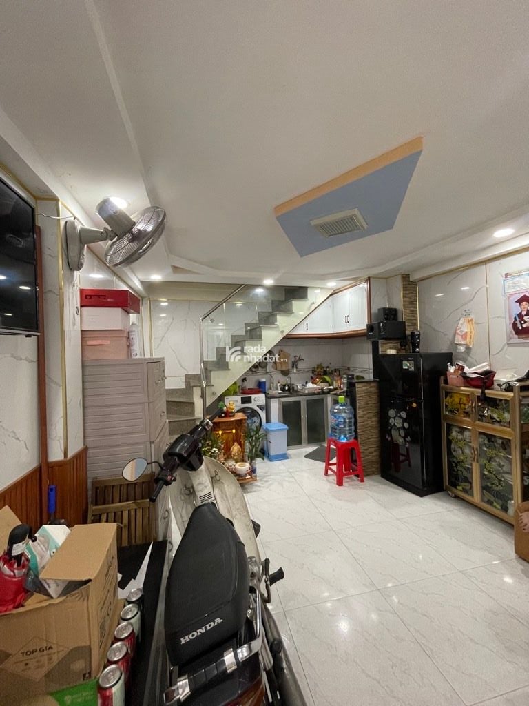 NHÀ 3 TẦNG, HẺM ÂU DƯƠNG LÂN, P. RẠCH ÔNG, TRUNG TÂM QUẬN 8, NGANG 4M, KHÔNG QH, 3,3T