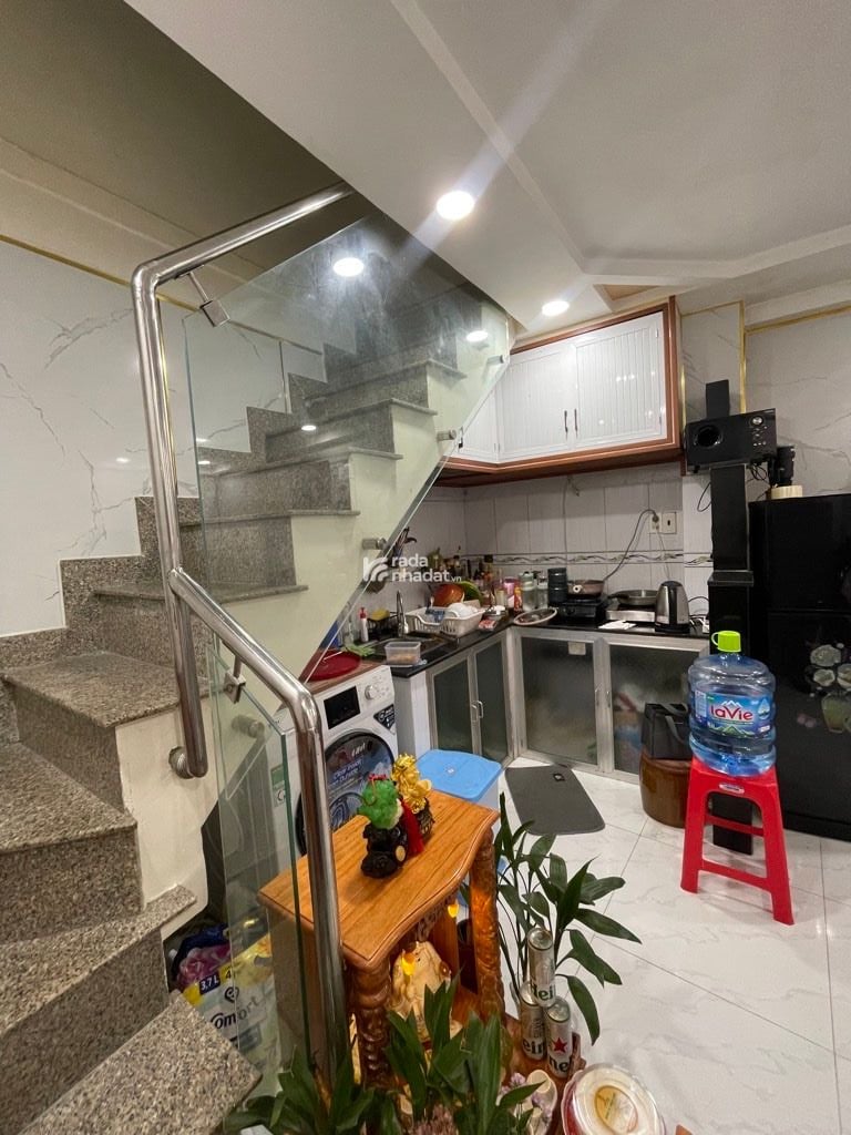 NHÀ 3 TẦNG, HẺM ÂU DƯƠNG LÂN, P. RẠCH ÔNG, TRUNG TÂM QUẬN 8, NGANG 4M, KHÔNG QH, 3,3T