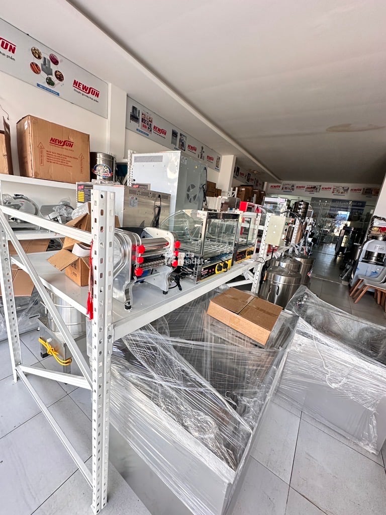 Kết cấu 3 tầng đúc BTCT tổng 3pn,3wc- Mặt tiền kinh doanh đa ngành nghề.- Chủ vừa ở vừa kinh doanh 