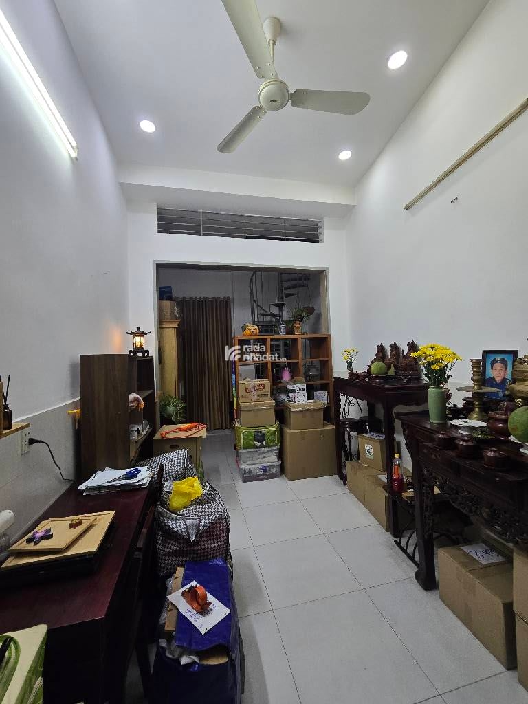 SÁT Q10, HXH CHỮ ĐỒNG TỬ, TÂN BÌNH, 50M2 CÓ KC Ở NGAY. GIẢM 550TR CHỈ CÒN 4.9T TL 