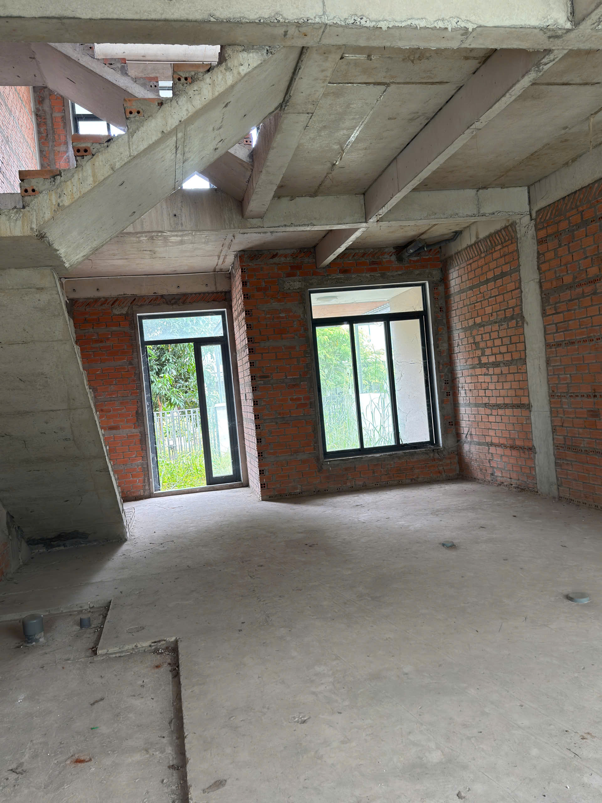 96.8m2 - Giá 12.2 tỷ nhà thô 3 tầng - Nhà phố Lavila Nguyễn Hữu Thọ