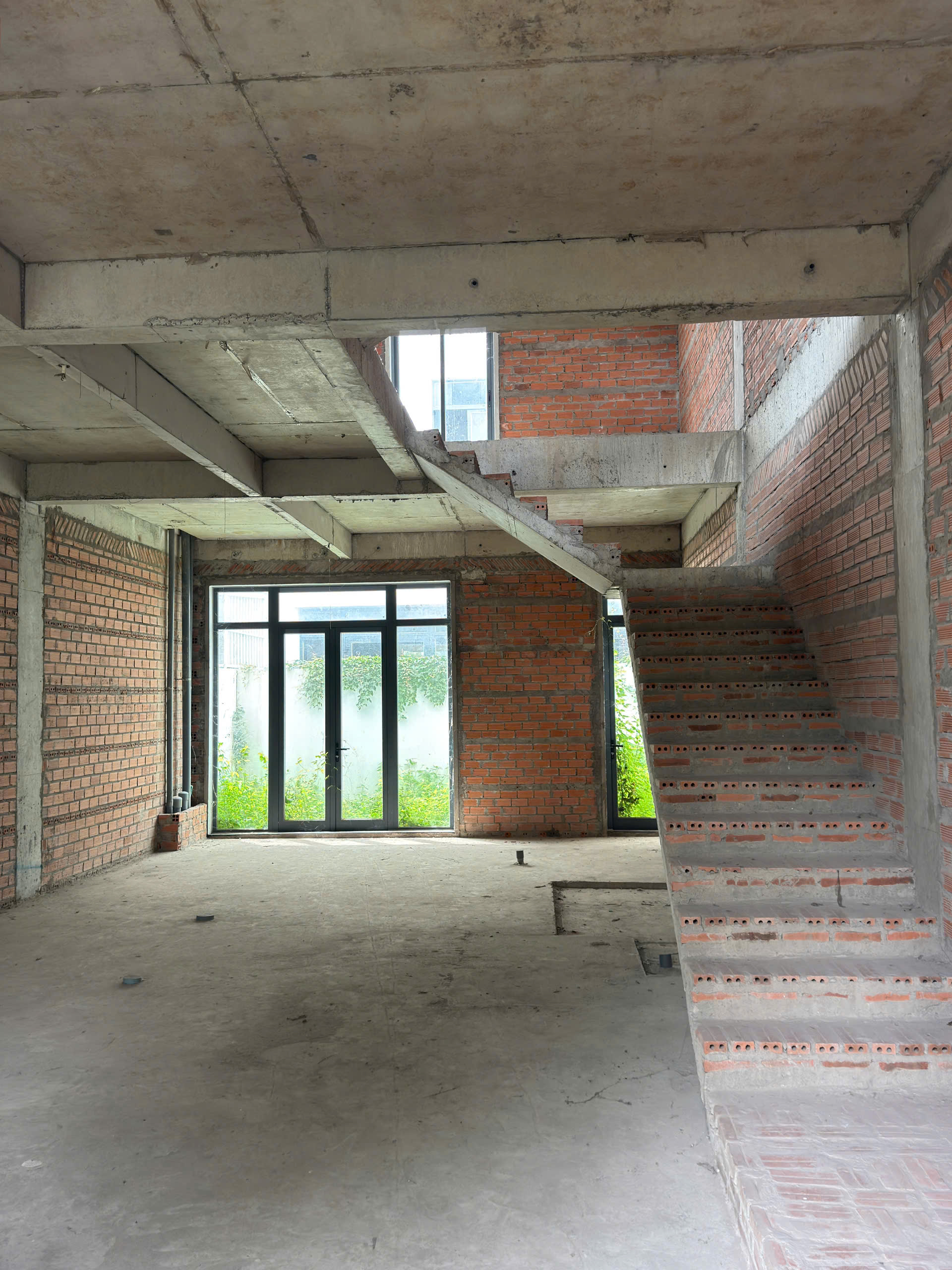 96.8m2 - Giá 12.2 tỷ nhà thô 3 tầng - Nhà phố Lavila Nguyễn Hữu Thọ