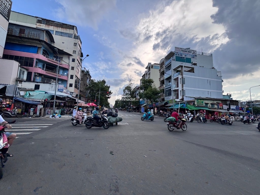 BÁN NHÀ MẶT TIỀN LÊ TRỰC KINH DOANH TRUNG TÂM QUẬN 6 55M2 18 TỶ GẦN CHỢ KIM BIÊN CHỢ BÌNH TÂY