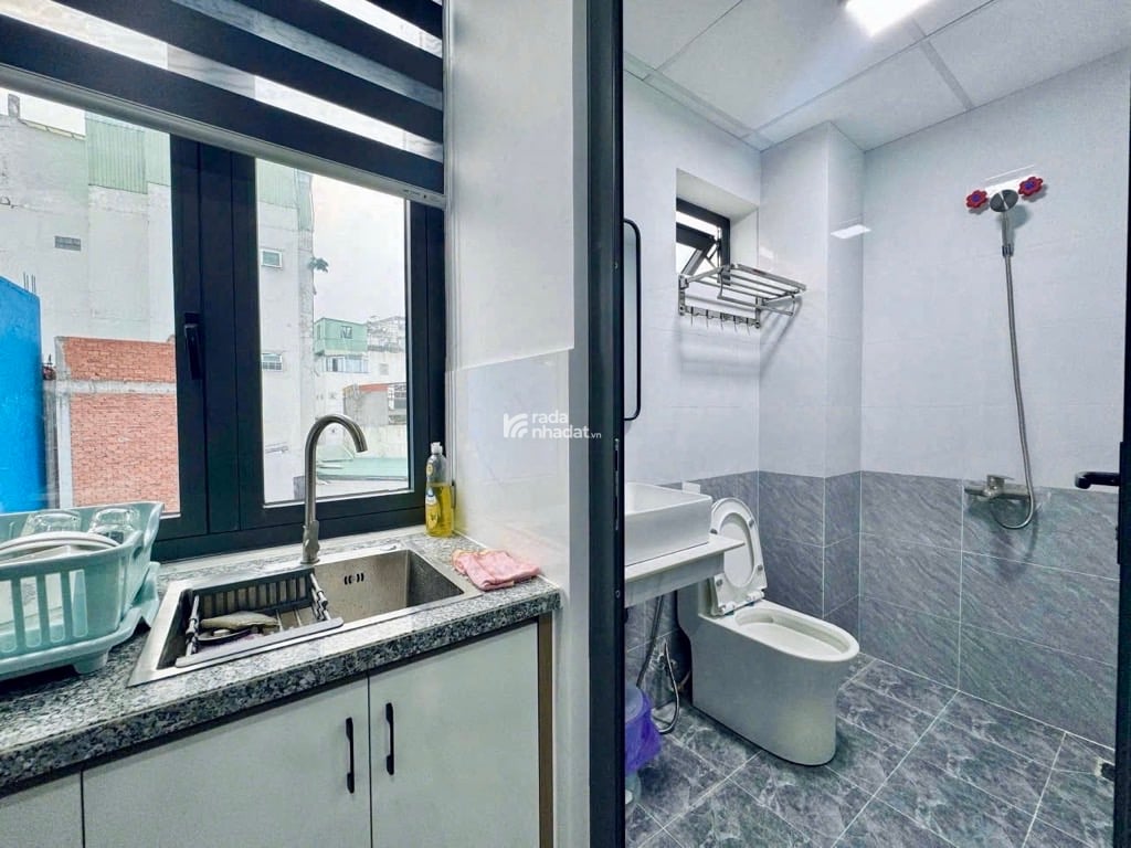 SÁT Q1. HẺM XE HƠI XÔ VIẾT NGHỆ TĨNH, BÌNH THẠNH, 60M2 CÓ DÒNG TIỀN GIẢM 350TR CHỈ 13.4 TL 