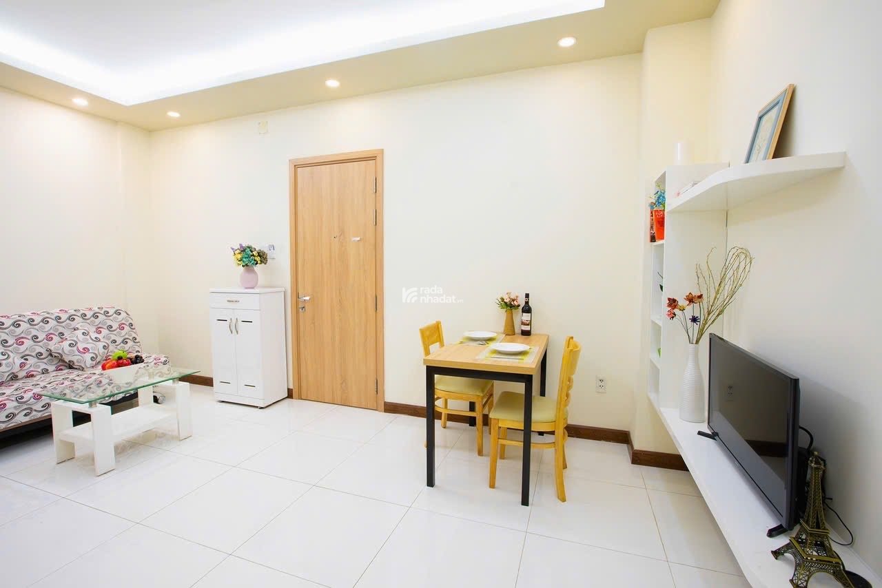 Căn Hộ 1PN Cửa Sổ Lớn Gần Nhà Thờ Tân Định Quận 1