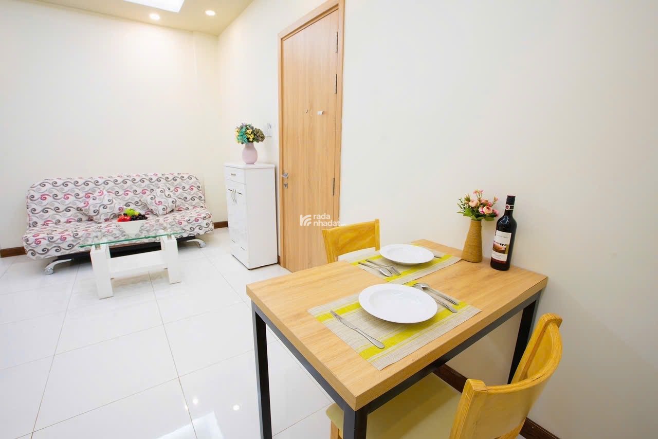 Căn Hộ 1PN Cửa Sổ Lớn Gần Nhà Thờ Tân Định Quận 1