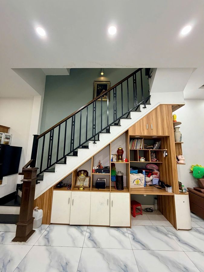  NHÀ ĐẸP  CÁCH MT NGUYỄN THỊ TÚ 500m, CÁCH CHỢ BÌNH THÀNH 10M. 60M2