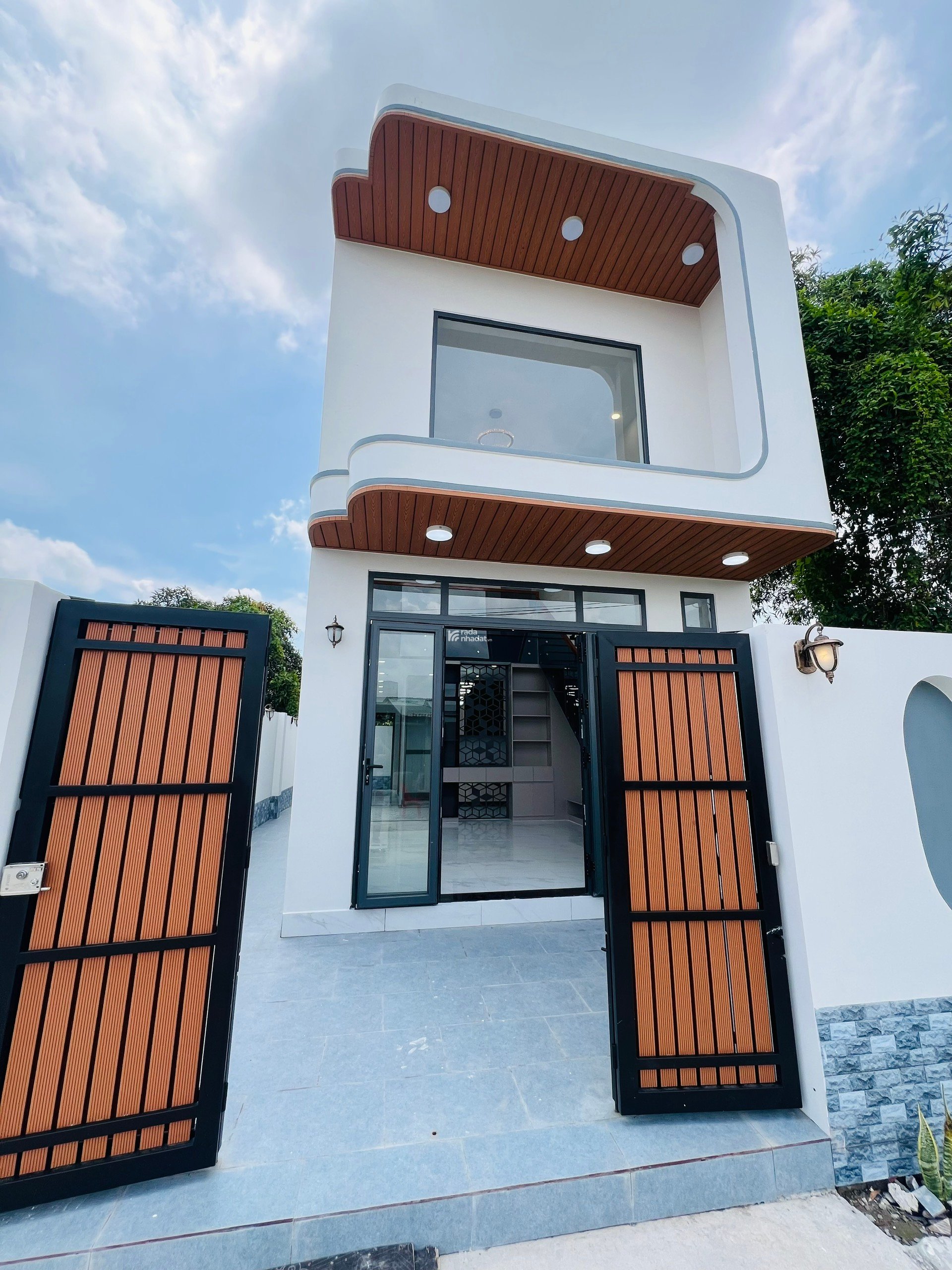 NHÀ 2pn 2wc SHR CÓ HOÀN CÔNG CẦN TÌM CHỦ HỮU DUYÊN !