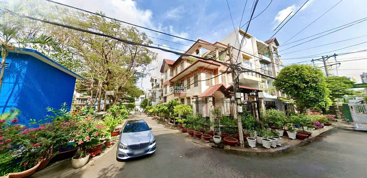 Nhà 1 Trệt 2 Lầu Hiện Đại, Đường Hoàng Diệu 2 Linh Chiểu, Thủ Đức, 5x17m, 3PN, Giá 14.2Tỷ