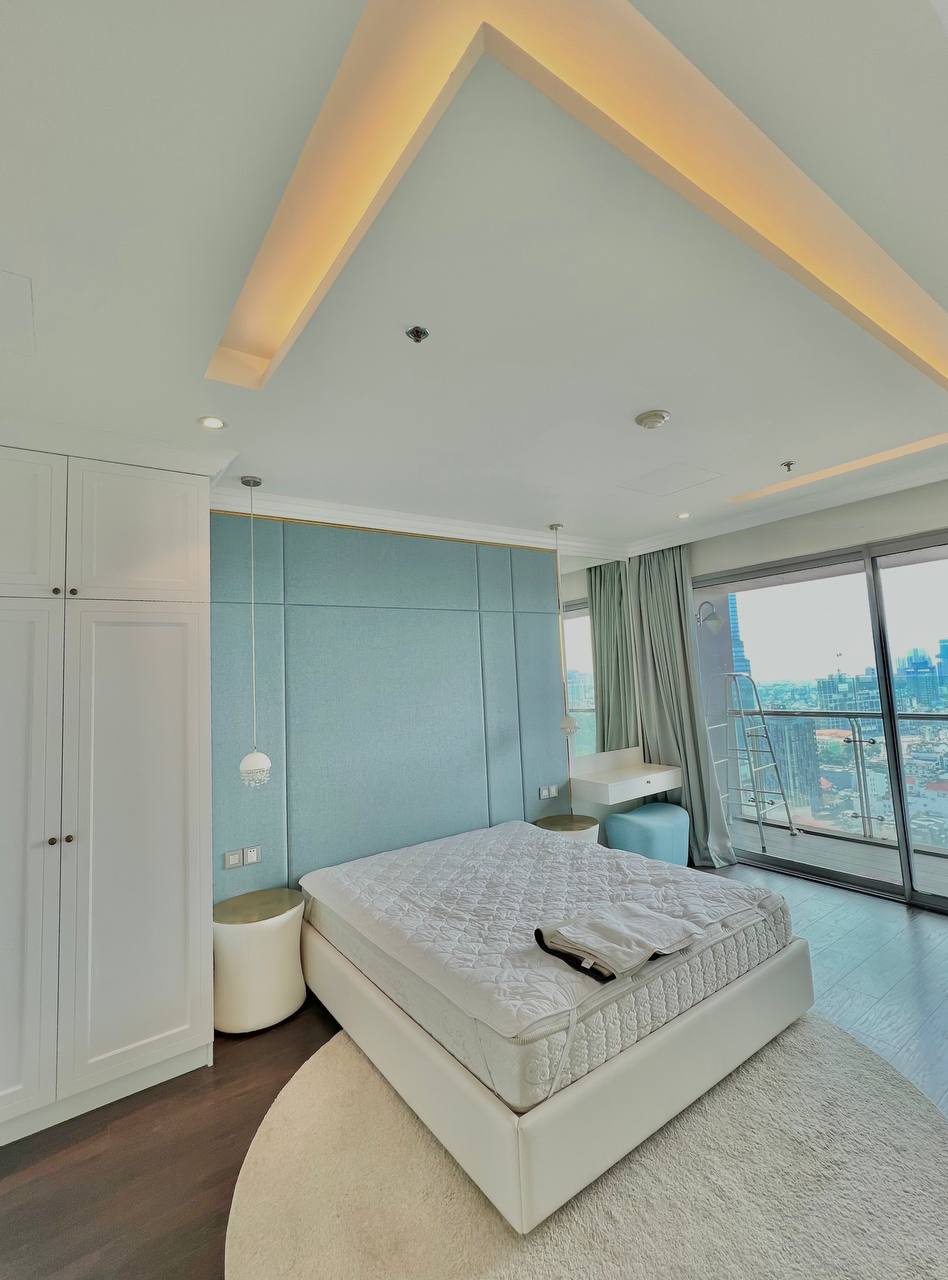 Cho thuê căn hộ Vinhomes Đồng Khởi Q1, 170m2, thiết kế lại 2pn 2wc