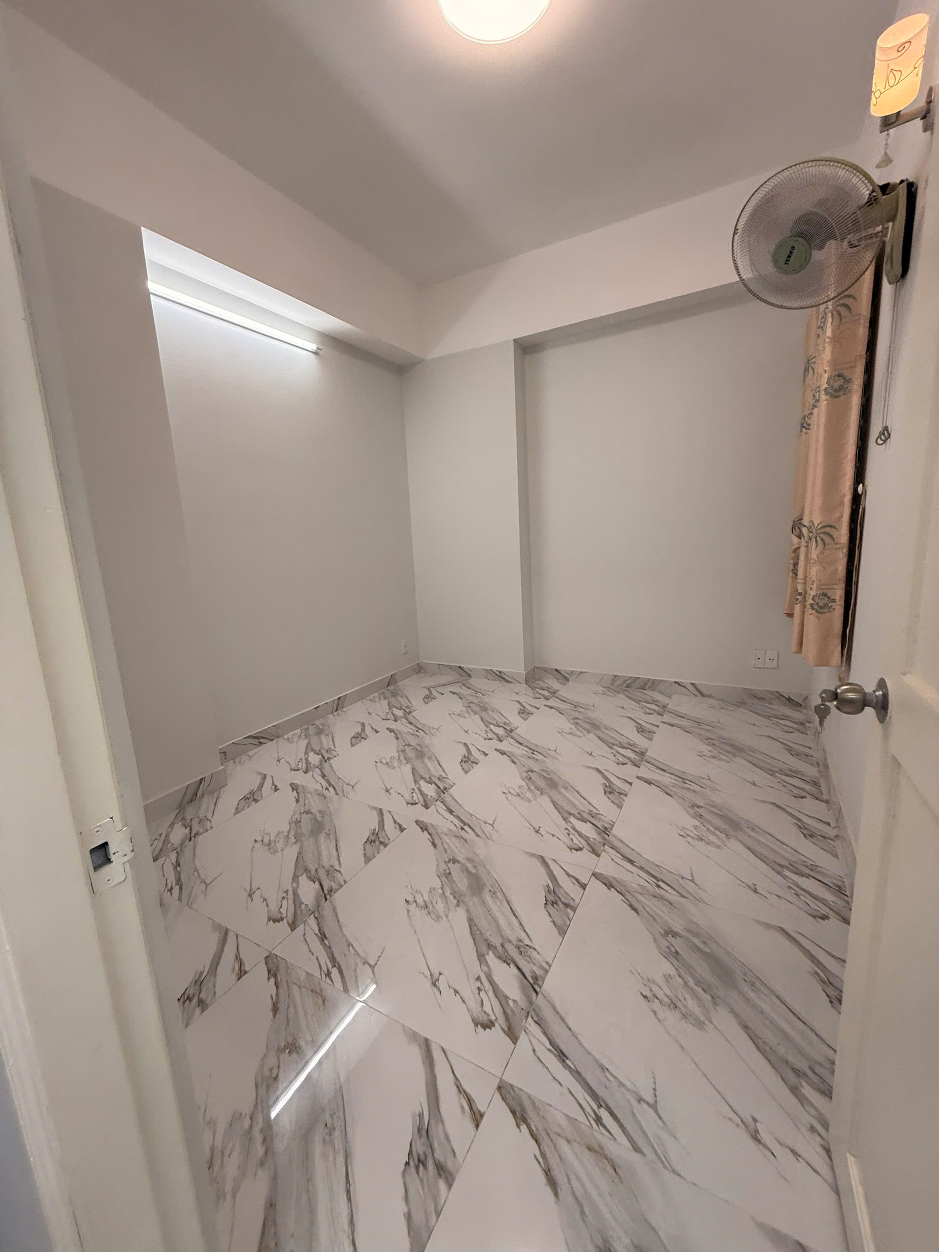 Cần Bán Gấp Căn Hộ Phú Thọ Quận 11 - 66m2 (2PN, 2WC) - Nhà Mới Đẹp - Giá Chỉ 3.5 Tỷ