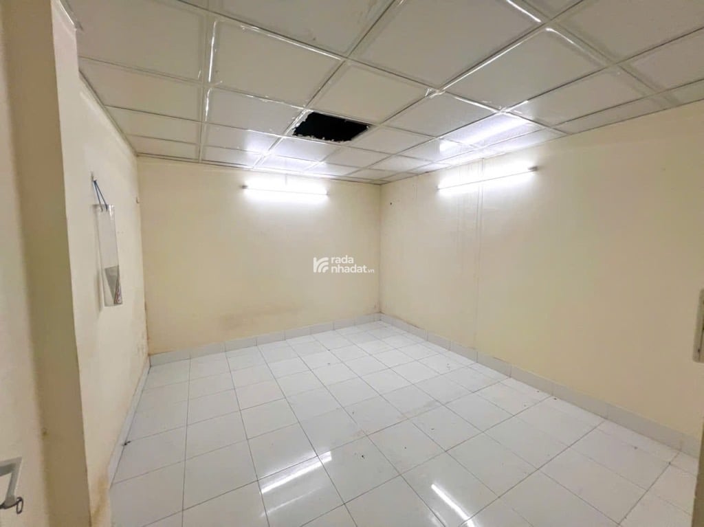 NHÀ VIP NGAY CHỢ PHẠM VĂN HAI, TÂN BÌNH, 56M2 CÓ KC TIỆN CẢI TẠO MỚI. GIẢM 750TR CHỈ 6.5T TL