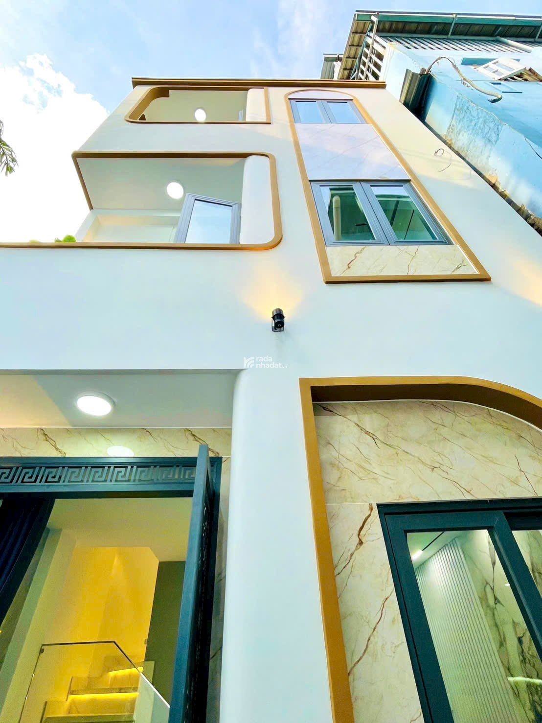 NHÀ NỞ HẬU 3 LẦU FULL NỘI THẤT CAO CẤP QUẬN GÒ VẤP