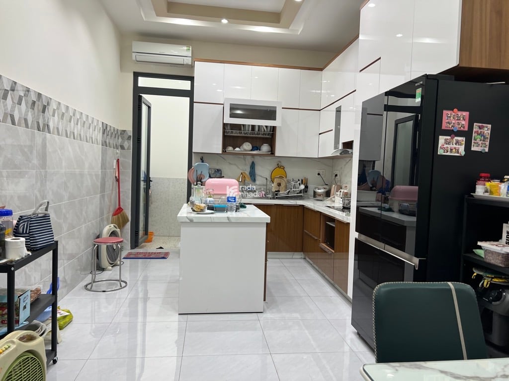 NHÀ 5 TẦNG MỚI ĐẸP - 81M2 - 6PN - HẺM RỘNG 10M THÔNG - KHU VIP TÂN BÌNH - 17 TỶ 500