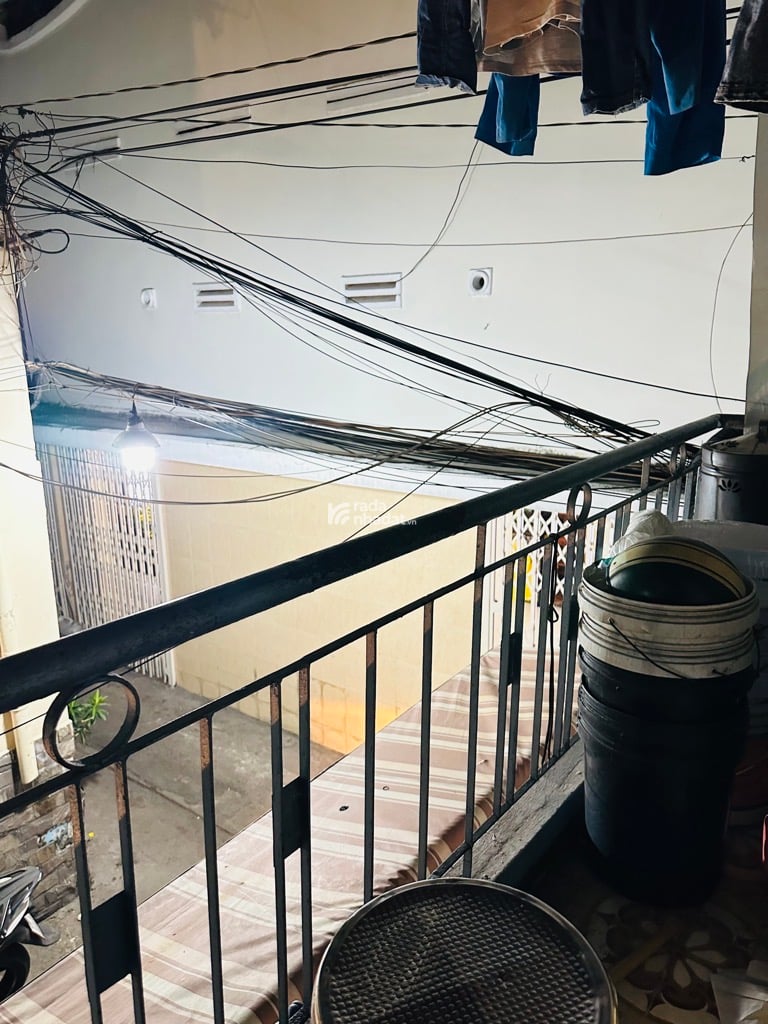SÁT Q1. HẺM XE HƠI XÔ VIẾT NGHỆ TĨNH, BÌNH THẠNH, 28M2 MỚI Ở NGAY. GIẢM 350TR CHỈ CÒN 2.65T TL 