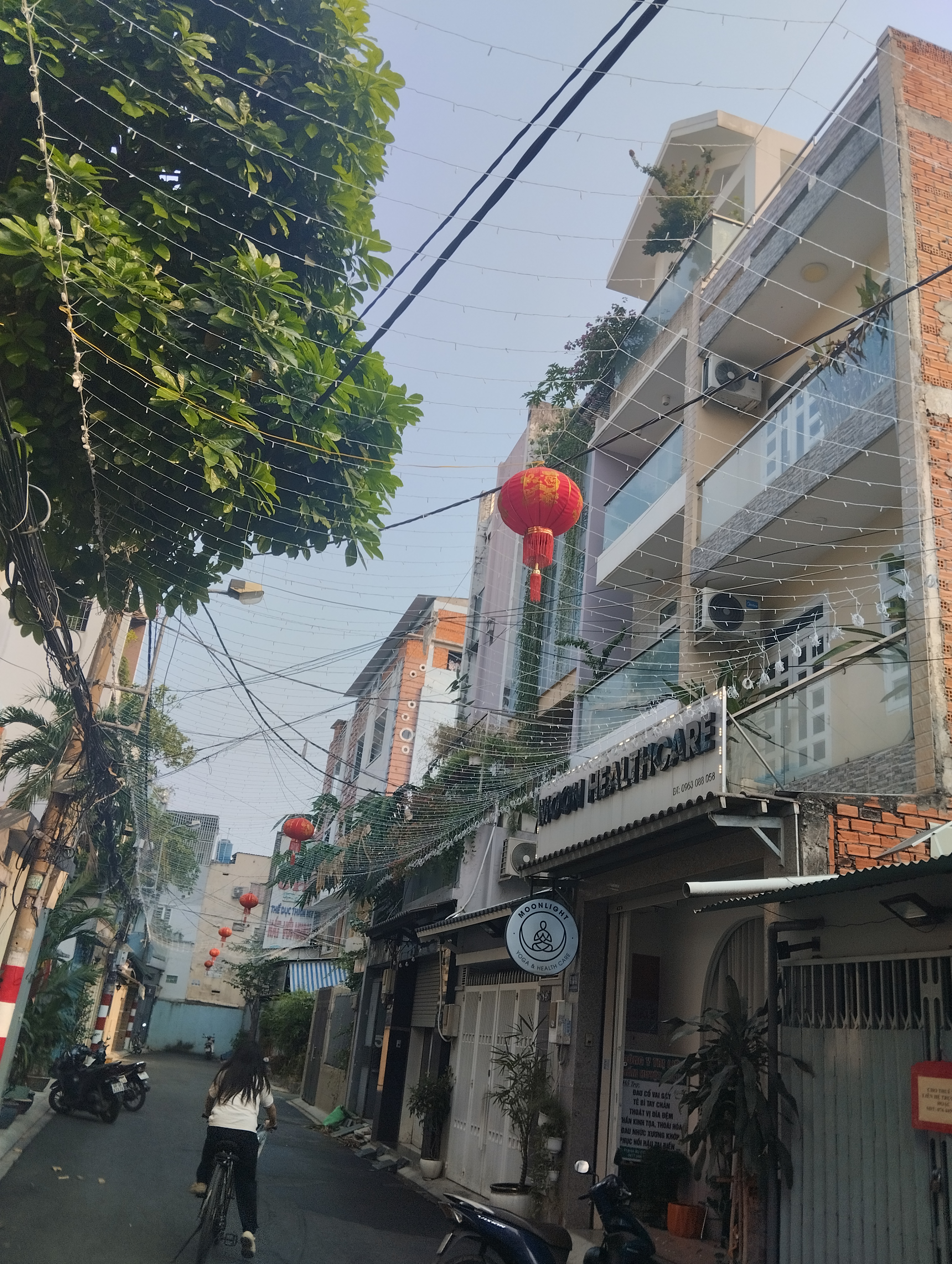 NHÀ 4 TẦNG ĐẸP - 4m x 16m - HẺM NHỰA 6M 1 TRỤC - KHU VIP CAO TẦNG GẦN BÀU CÁT