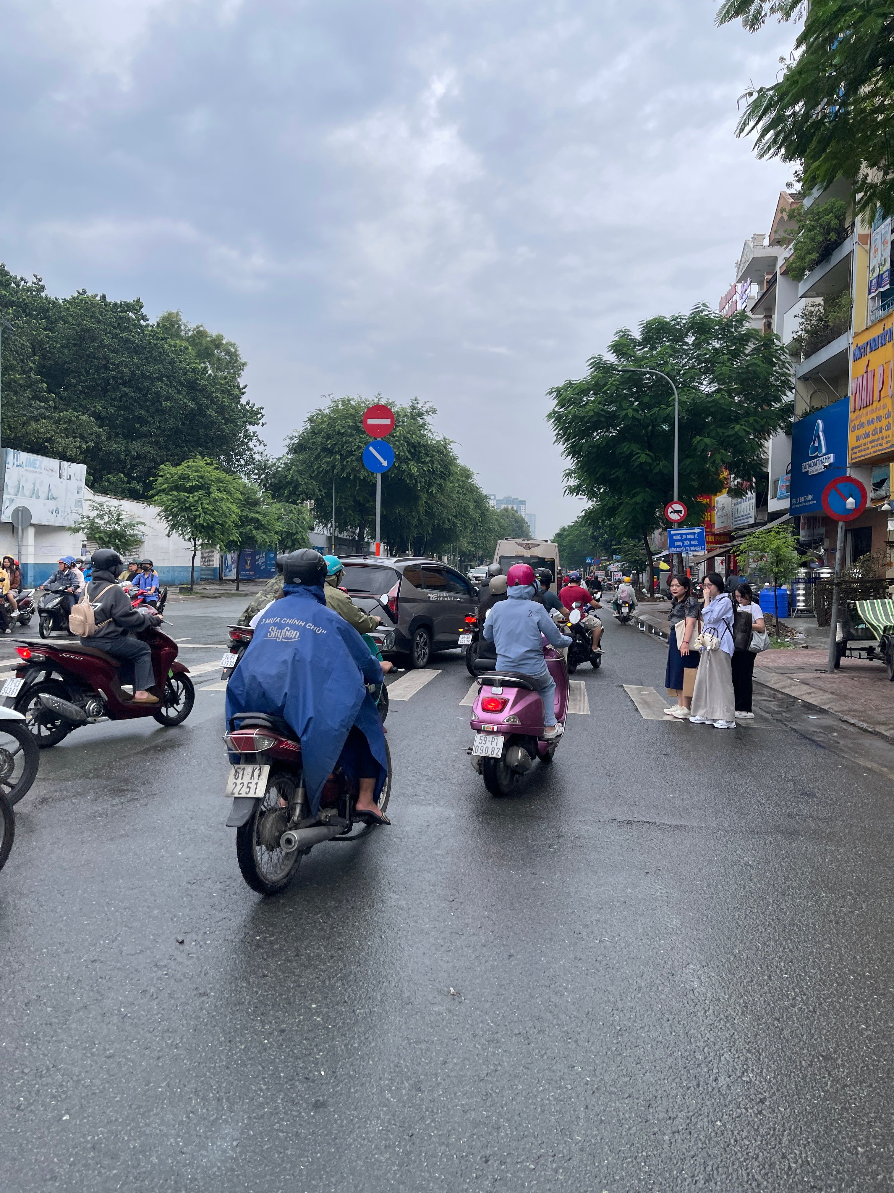 Nhà Mặt tiền đường lý thường kiệt gần ngã tư Bắc Hải4Tầng Ngang RộngLề rộng 6m 