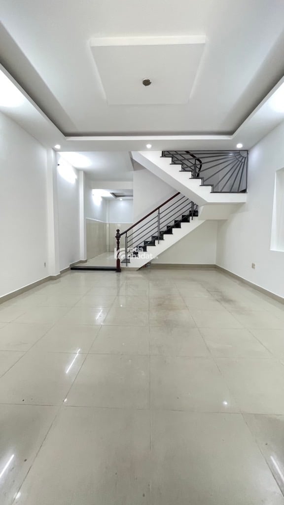 Cách VAI BƯỚC CHÂN RA MẶT TIỀN THUẬN TIỆN ĐI LẠITRƯỜNG CHINH TÂY THẠNH TÂN PHÚ