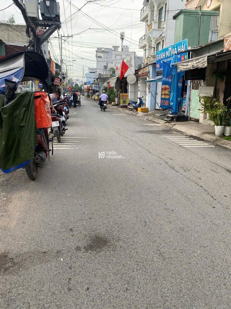 Nhà 2 tầng đường 49, Thủ Đức , 28m2, gần mặt tiền , giá chỉ 3.5 tỷ