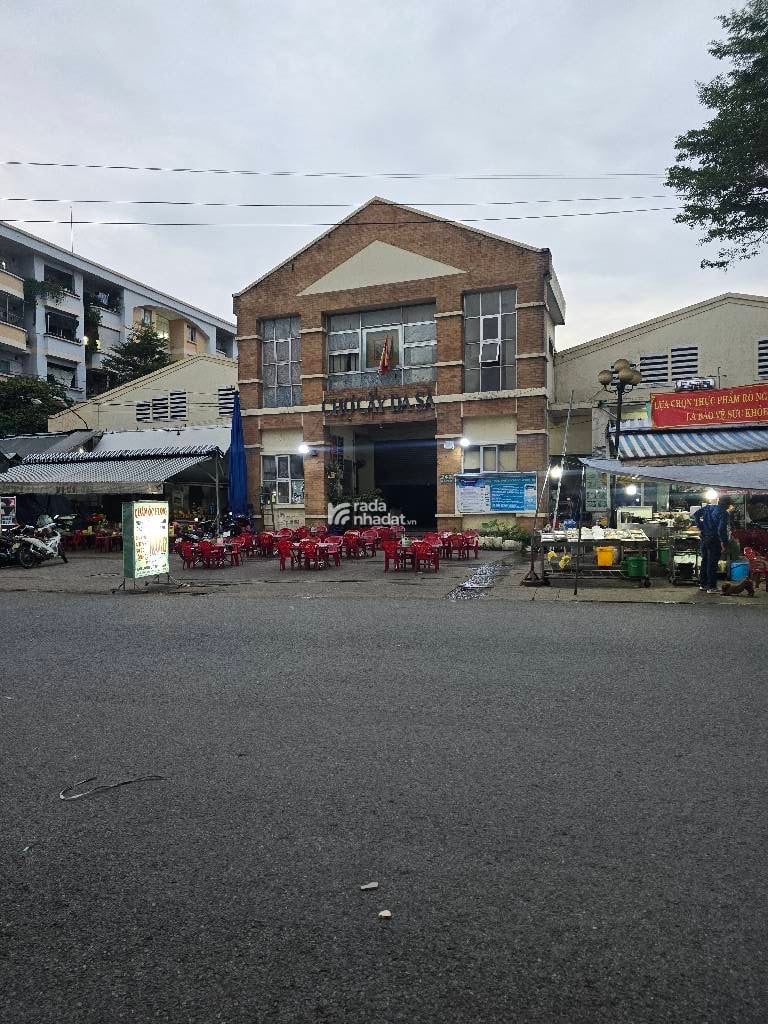 Mặt Tiền kinh doanh, 1trệt 3lầu, đường 12m, 5 phòng ngủ, cho thuê 25triệu/tháng -