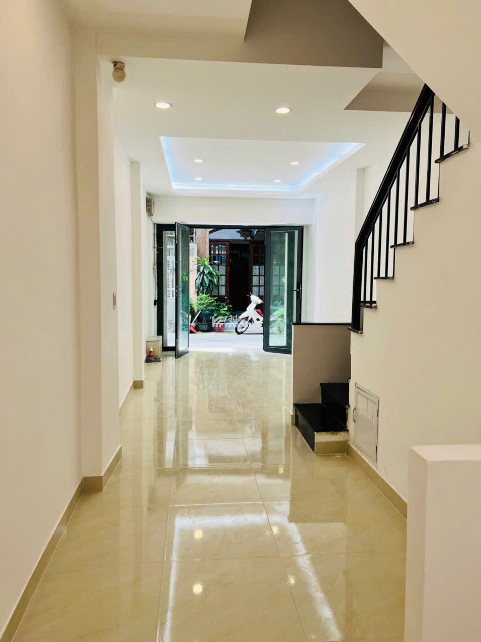 BÁN NHÀ HXH ĐƯỜNG 3/2 QUẬN 10 - DT 3.2X12M - GIÁ CHỈ 8.8 TỶ TL
