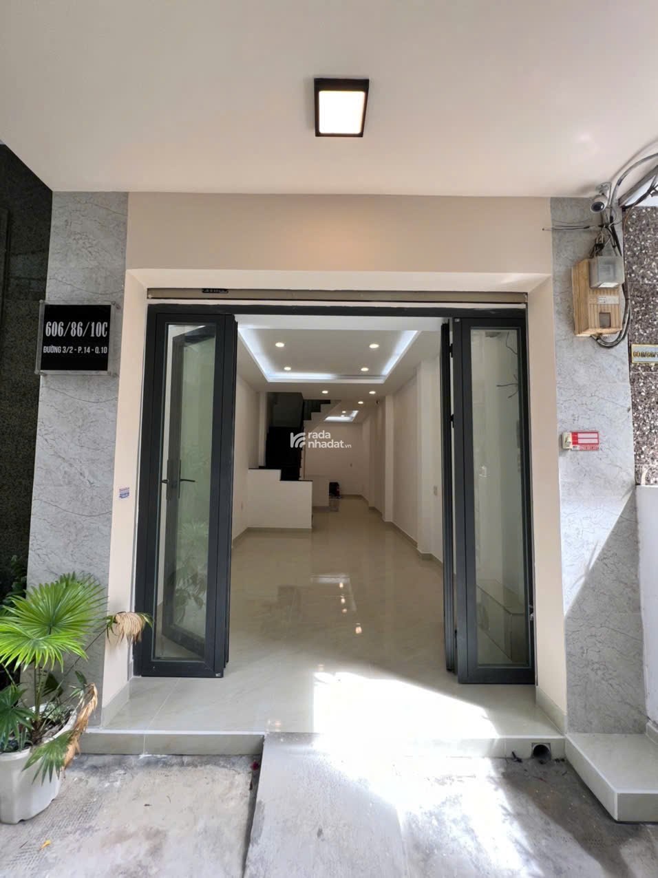 BÁN NHÀ HXH ĐƯỜNG 3/2 QUẬN 10 - DT 3.2X12M - GIÁ CHỈ 8.8 TỶ TL