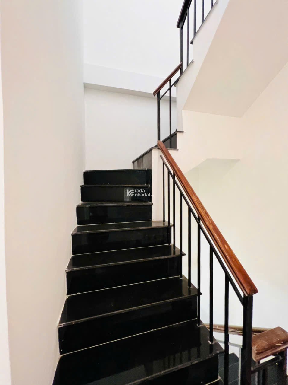 BÁN NHÀ HXH ĐƯỜNG 3/2 QUẬN 10 - DT 3.2X12M - GIÁ CHỈ 8.8 TỶ TL