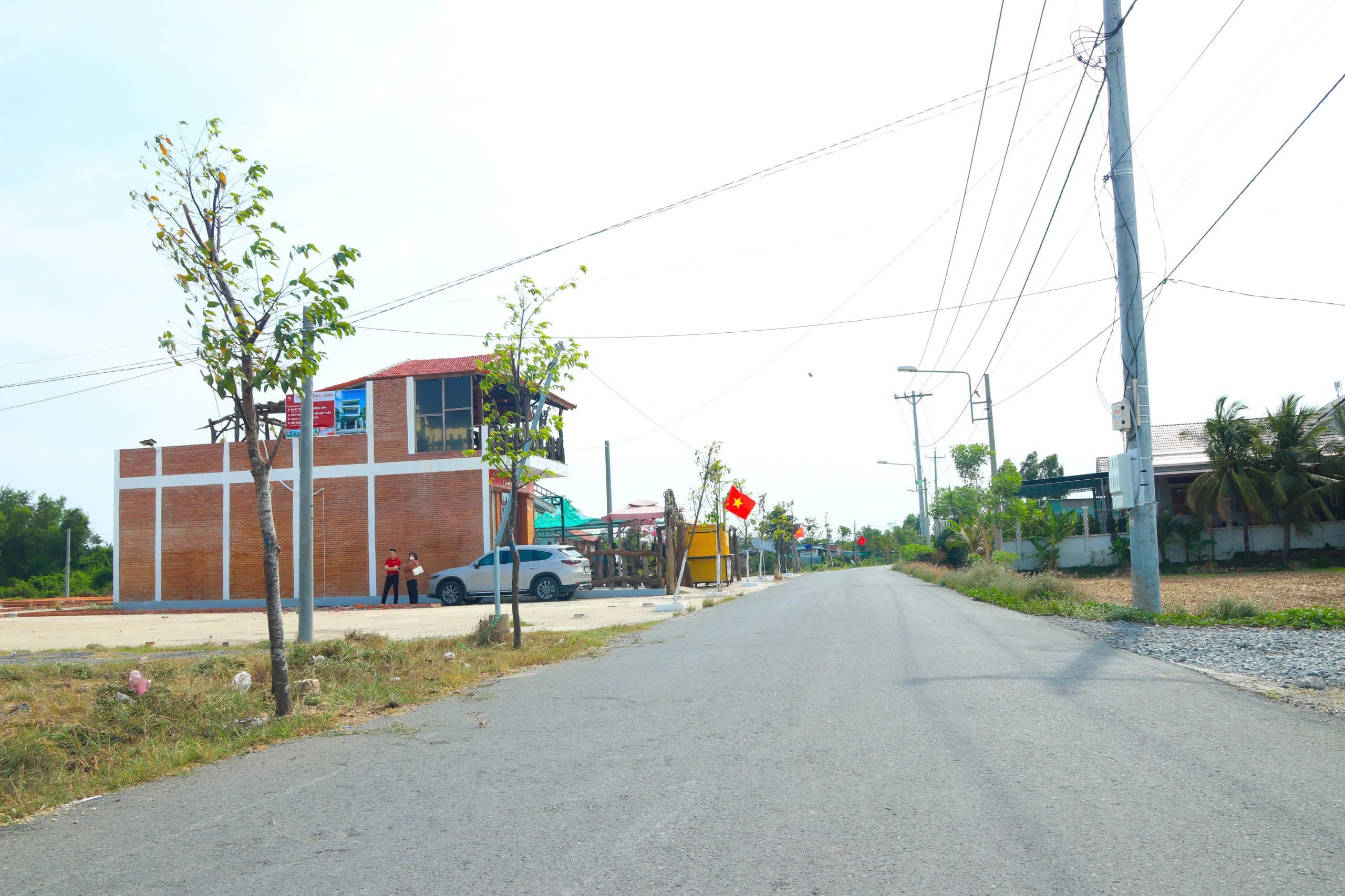 Bán lô đất thổ cư 128m2 mặt tiền đường 6m ngay trung tâm chợ Cần Đước