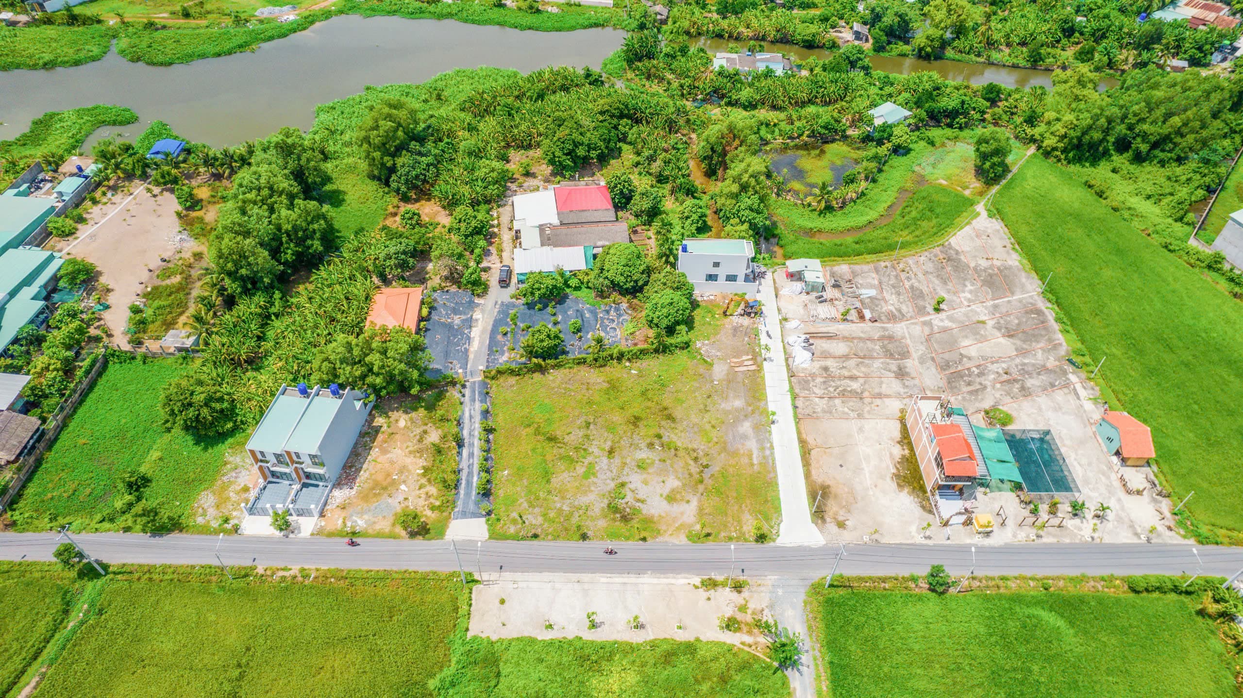 Bán lô đất thổ cư 128m2 mặt tiền đường 6m ngay trung tâm chợ Cần Đước