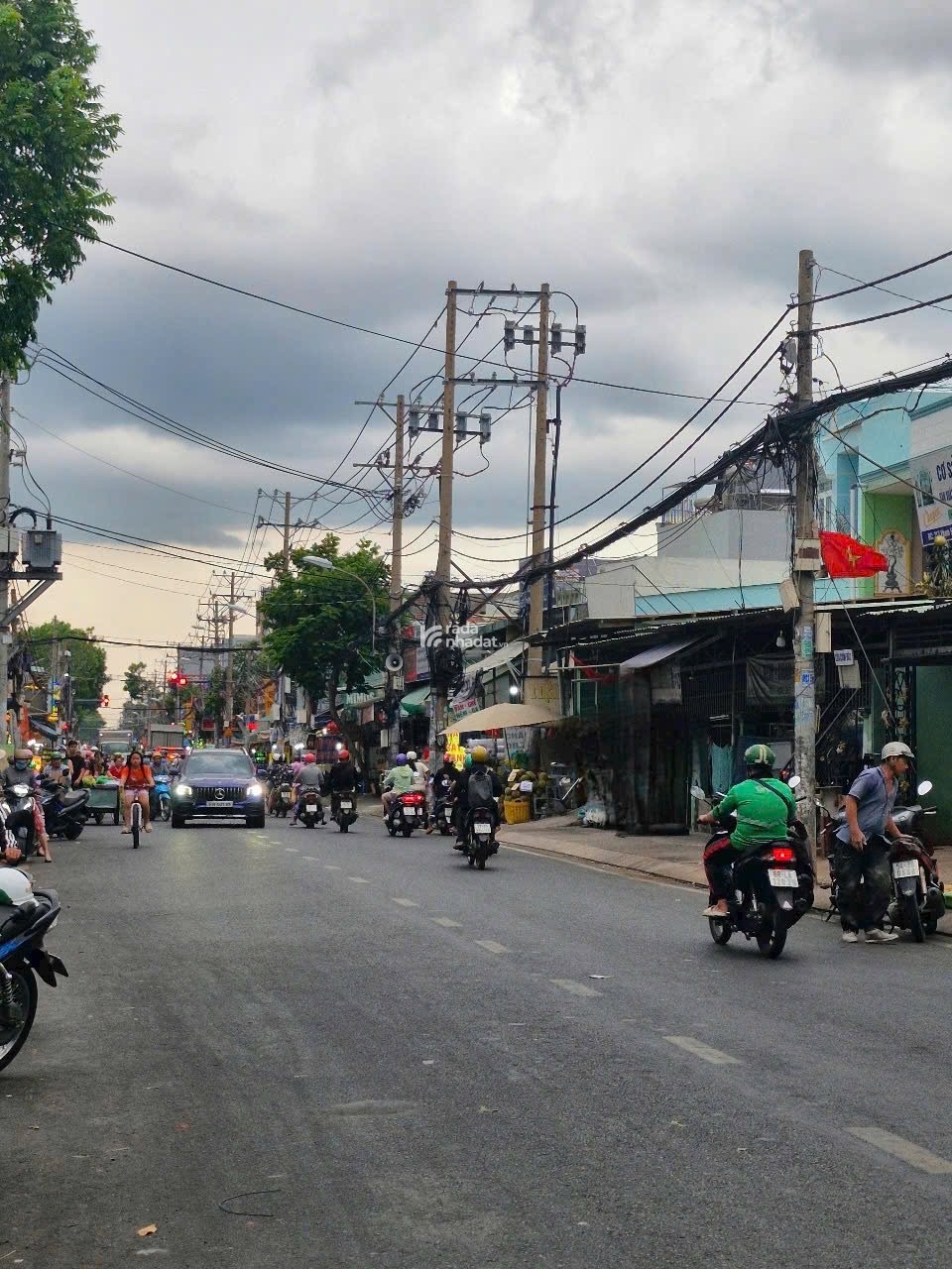 Nhà cấp 4 dt 9x36m phạm hữu lầu phường phú mỹ Quận 7