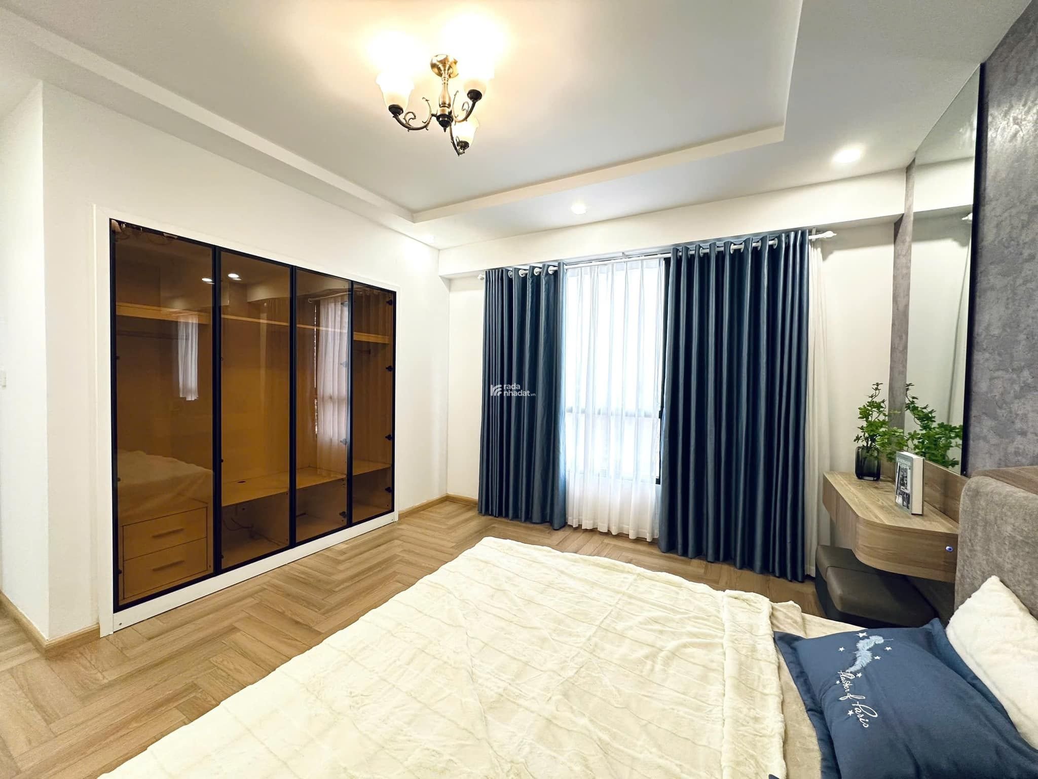 Hàng hiếm! Cặp căn góc đập thông 200m2 Park Hill, tầng 16, hướng ĐN, giá 22 tỷ. LH: 0962 984 ***