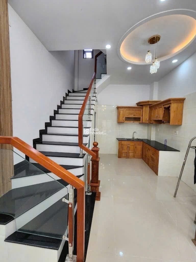 KẸT TIỀN! Cần bán nhà DT 44m2 đường Thạnh Lộc 19 Phường Thạnh Lộc Quận 12 giá 3tỷ750