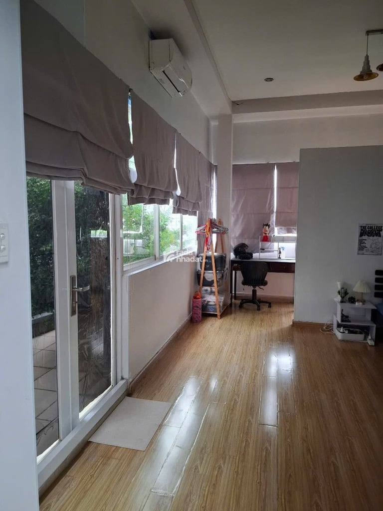 BIỆT THỰ 4 TẦNG - 151M2 - NGANG 7.2M - 5 PN - GẦN GA T3 - HẺM 8M