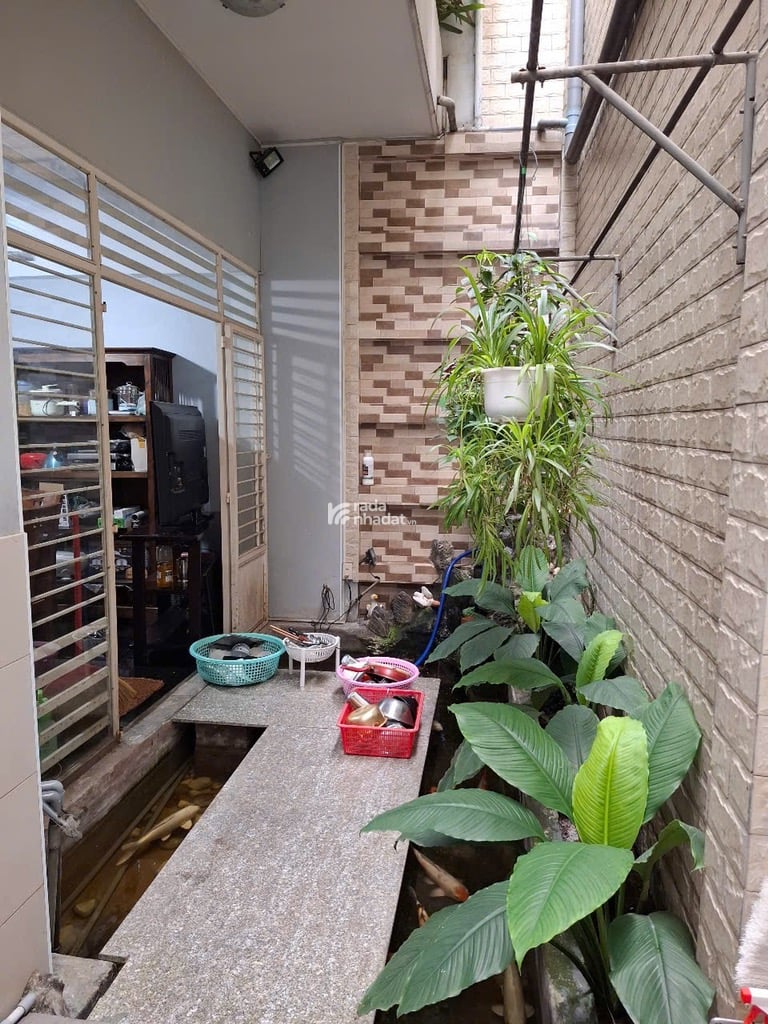 BIỆT THỰ 4 TẦNG - 151M2 - NGANG 7.2M - 5 PN - GẦN GA T3 - HẺM 8M