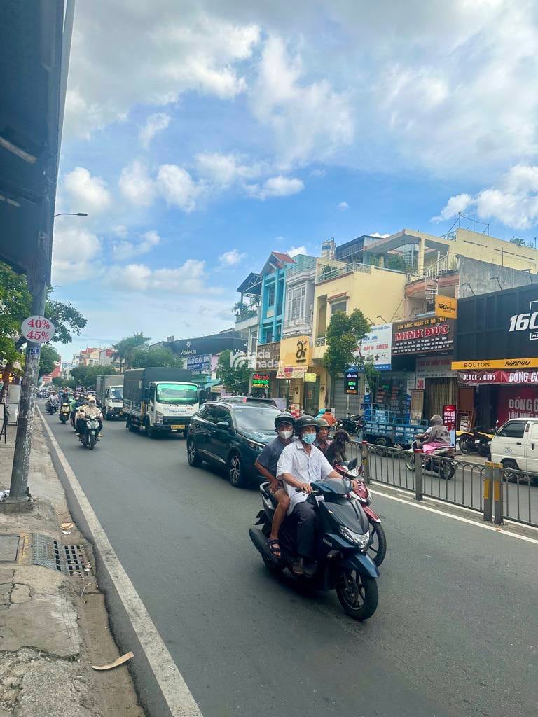 MẶT TIỀN HOÀ BÌNH - LUỸ BÁN BÍCH - TÔ HIỆU- KINH DOANH SẦM UẤT - NHỈNH NHẸ 13 TỶ