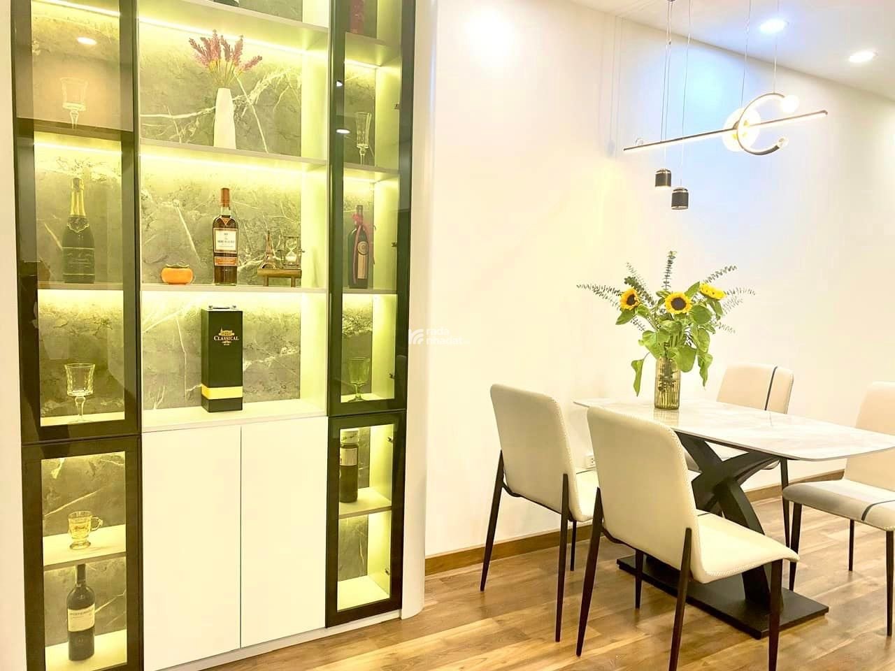 Hiếm: Chung cư Sunshine Center cho thuê căn hộ 3PN nội thất cơ bản tại , giá 19tr. LH: 0355;965'987