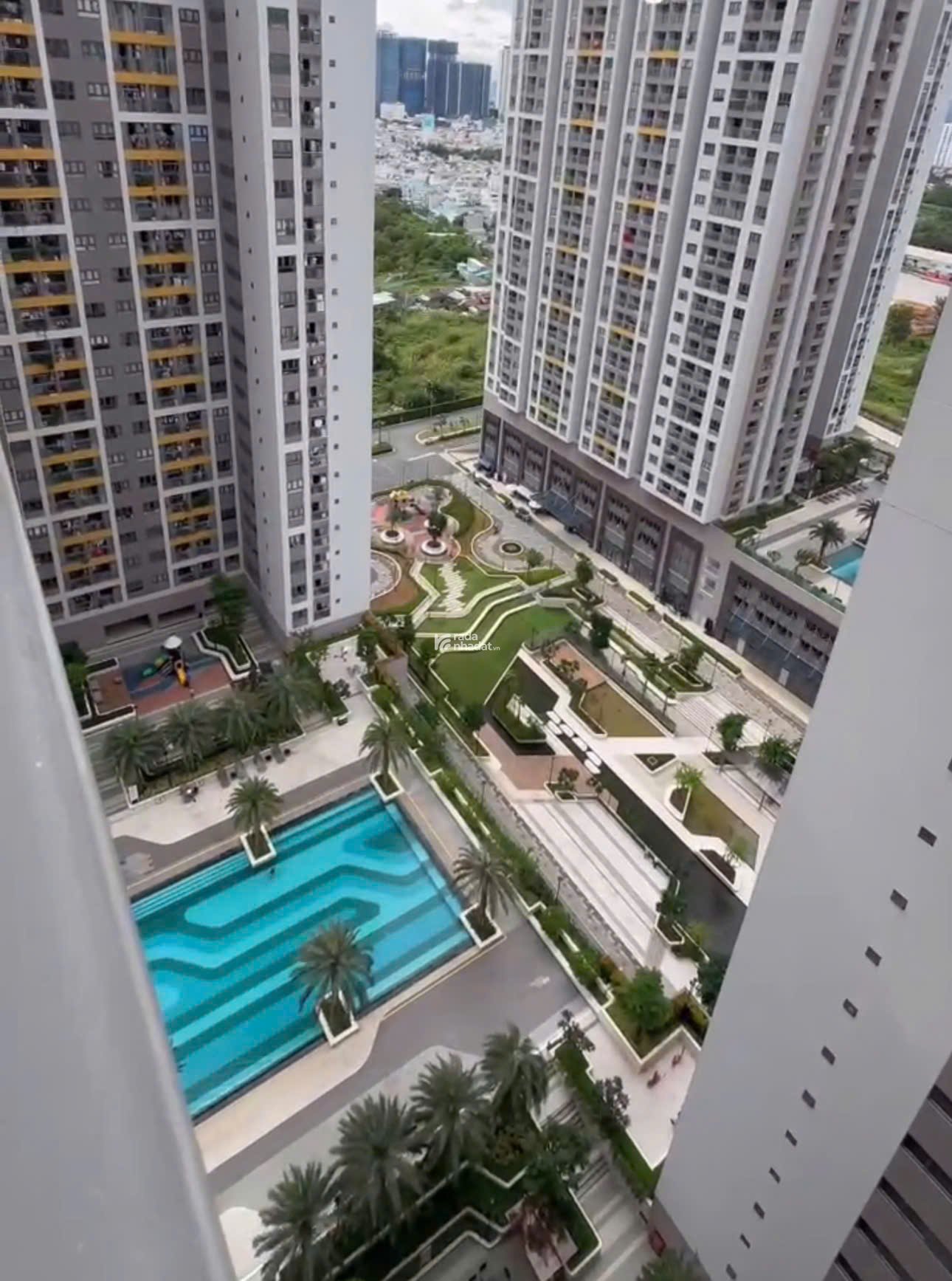 2PN2WC - 67m2 - Giá 3.75 tỷ bao thuế phí - Đủ nội thất - Q7 Riverside