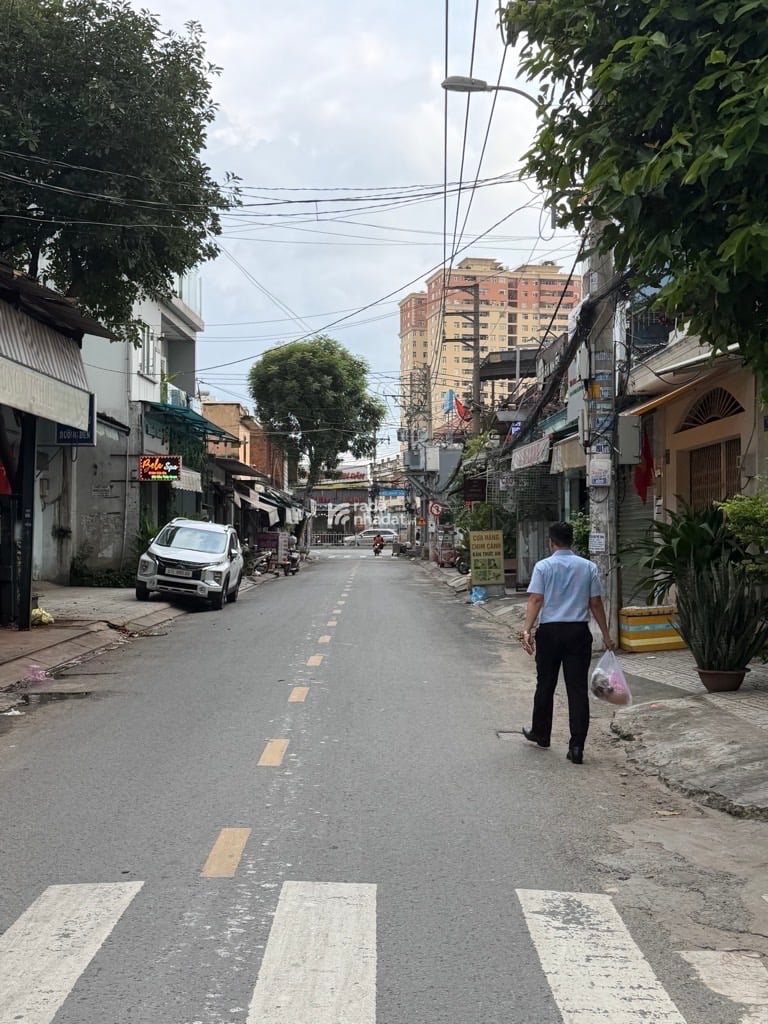 Bán nhà mặt tiền đường kinh danh sầm uất gần lê văn qưới ngã tư 4 xã phường bình hưng hoà a