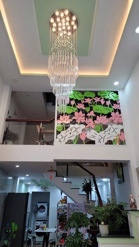 NHÀ 3 LẦU HẺM XE HƠI THÔNG, PHÚ HỮU TP. THỦ ĐỨC CHỈ 5.3Tỷ