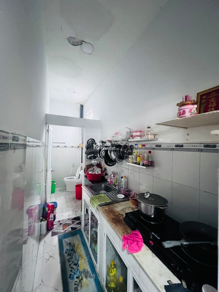 SÁT TÂN BÌNH, HXH TRỊNH ĐÌNH TRỌNG, TÂN PHÚ, 30M2 HIẾM CÓ. GIẢM 550TR CHỈ 4T