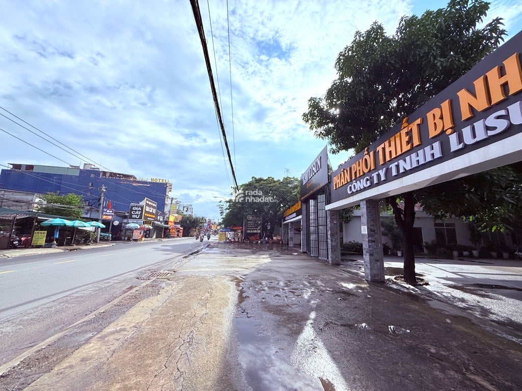 MẶT TIỀN KINH DOANH - Nguyễn Ảnh Thủ - nhỉnh 10 tỷ