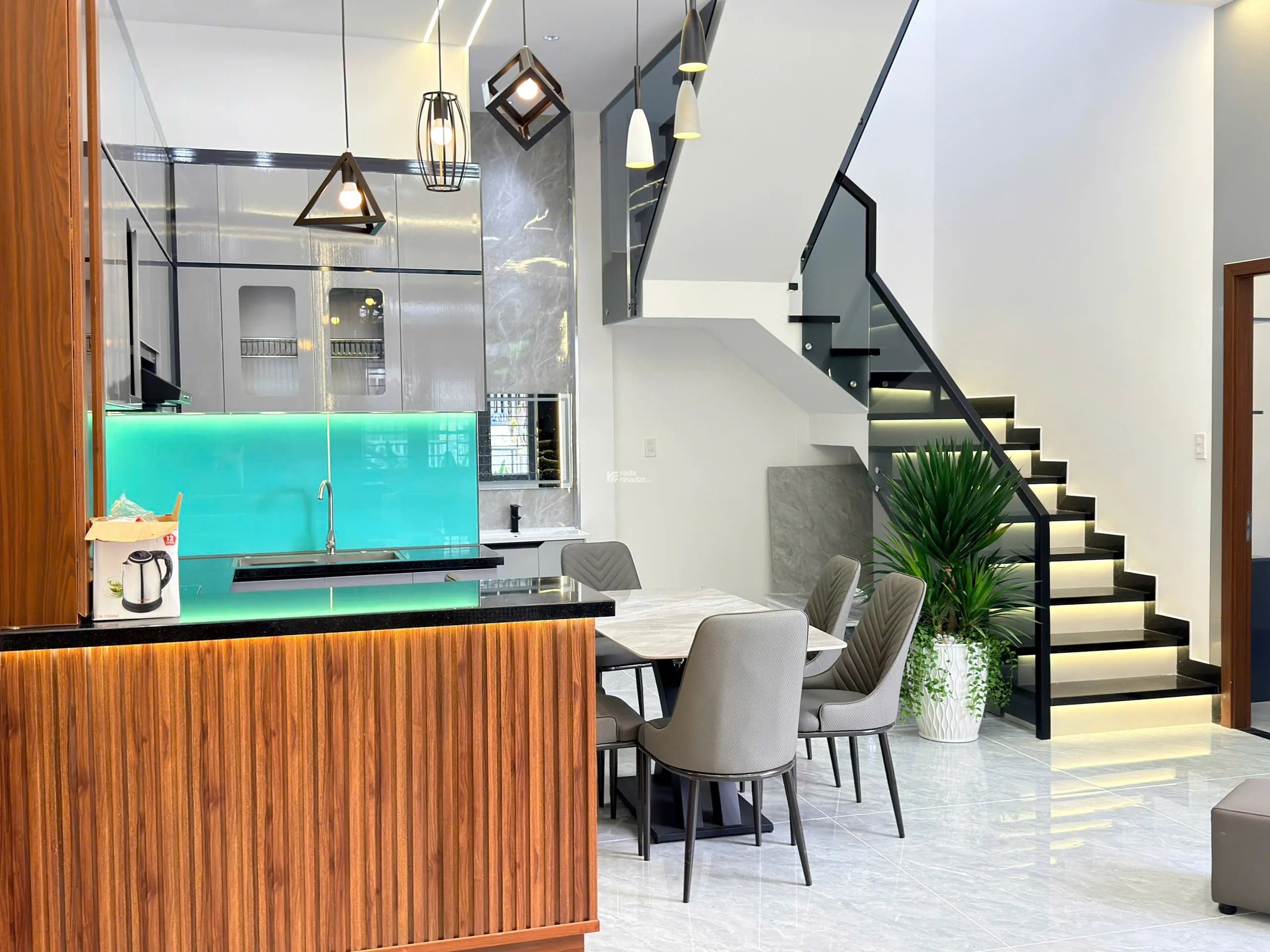 BIỆT THỰ MINI THIẾT KẾ HIỆN ĐẠI, FULL NỘI THẤT,NGÃ BA ĐÔNG QUAN ĐƯỜNG NGUYỄN THỊ THÀNH ,80M2,6.4TY 