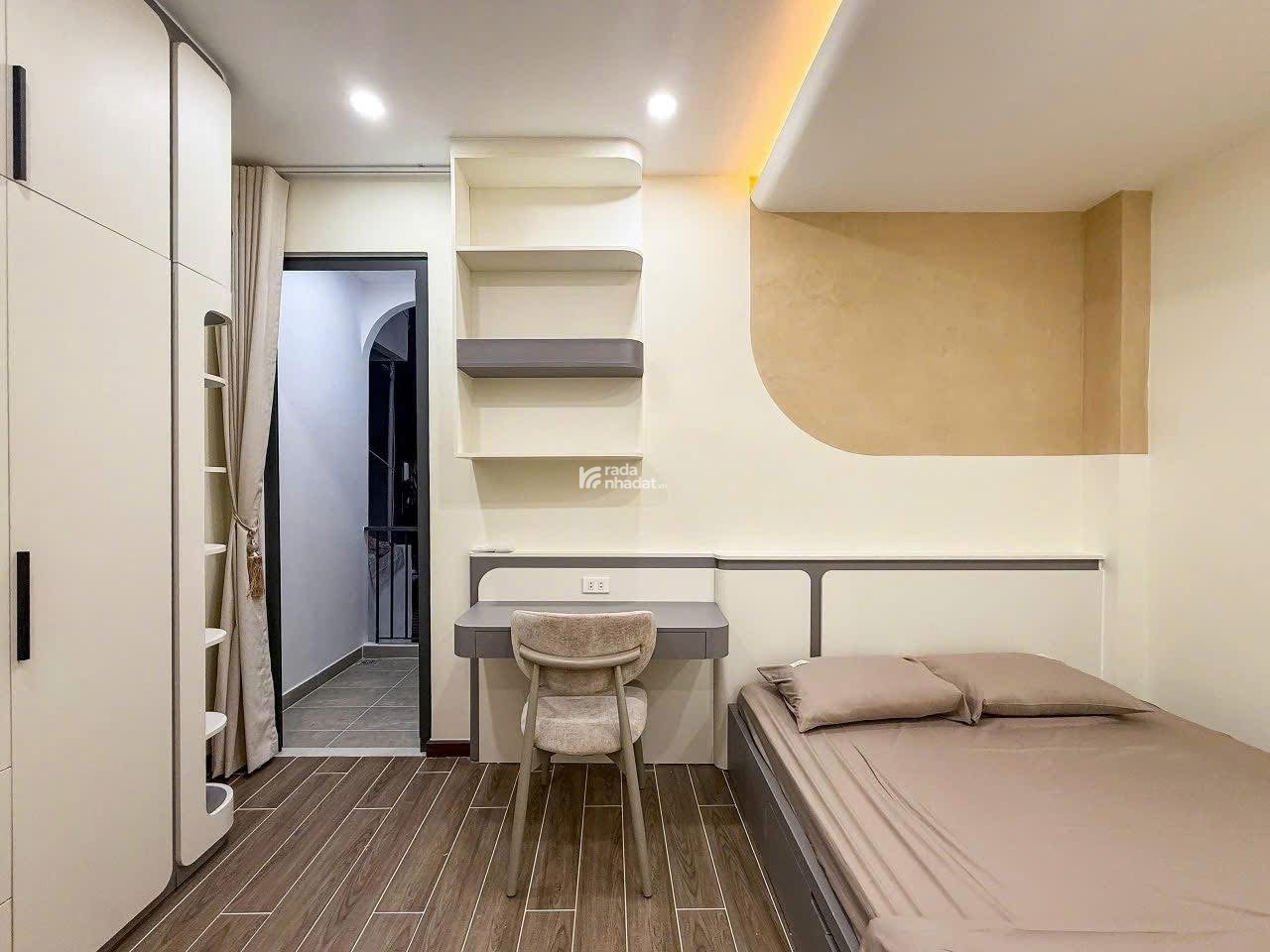 Cần bán gấp nhà đường Lam Sơn Phú Nhuận, 44m2 SHR hoàn công đủ giá 3 tỷ 650 TL